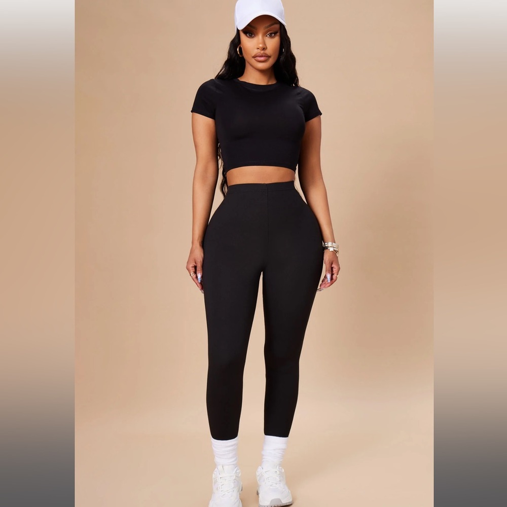 *5pc* NWT black high waist leggings⭐️⭐️⭐️⭐️⭐️